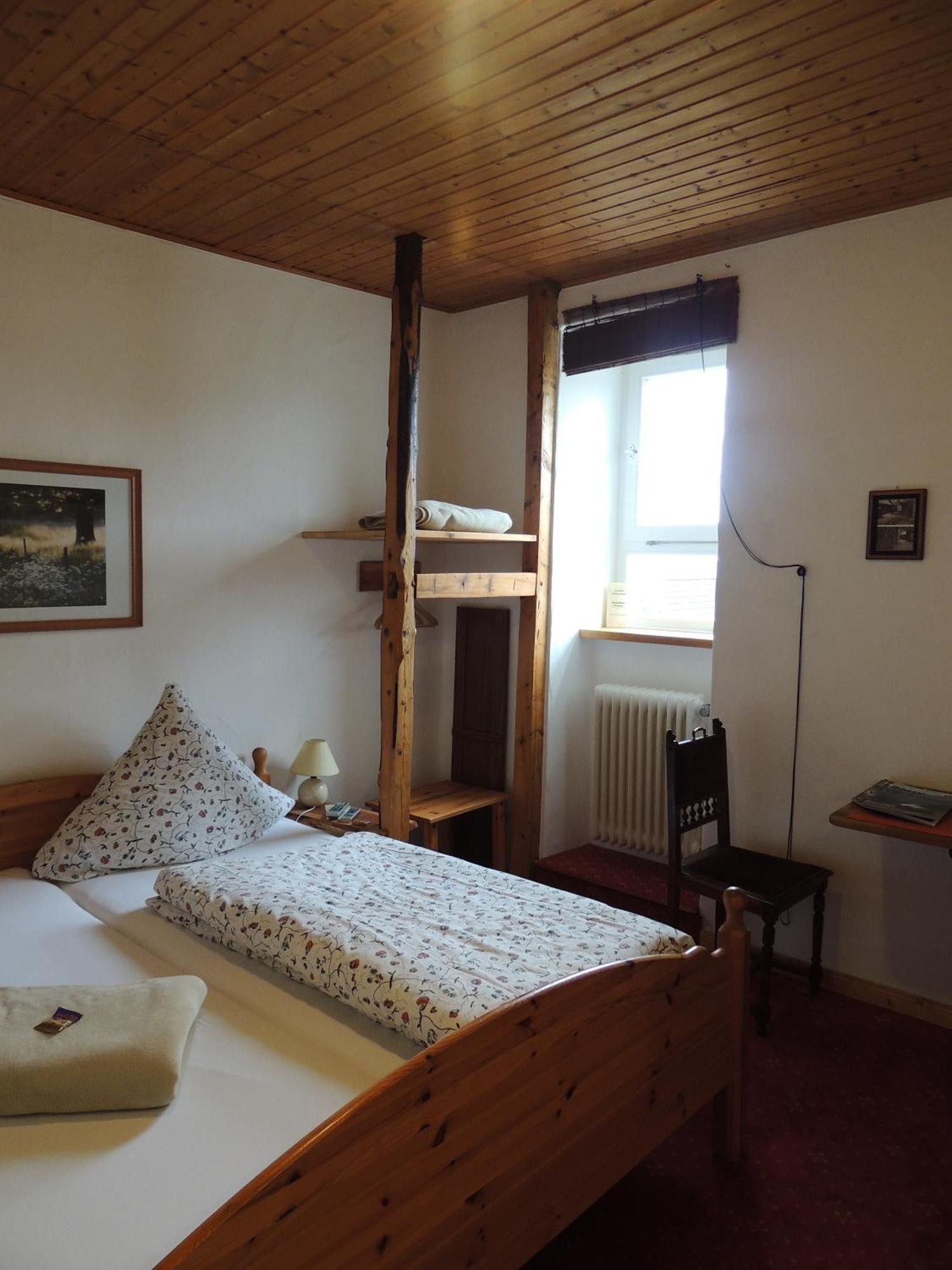 Gasthaus Zur Burgschaenke Aremberg Buitenkant foto