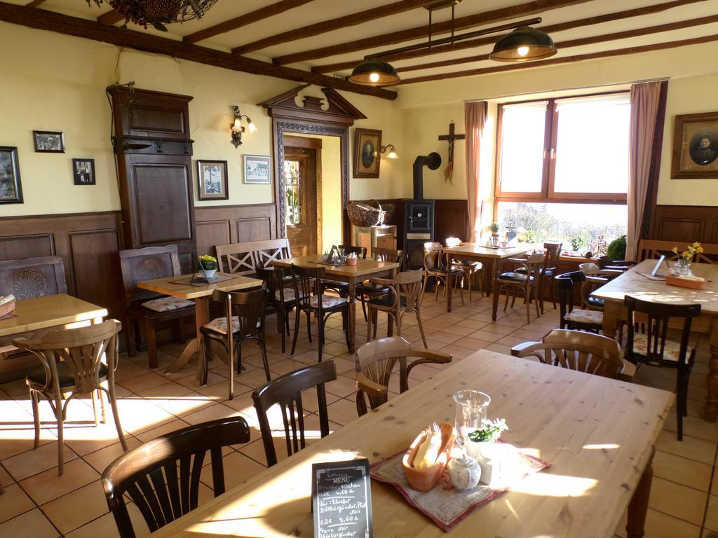 Gasthaus Zur Burgschaenke Aremberg Buitenkant foto