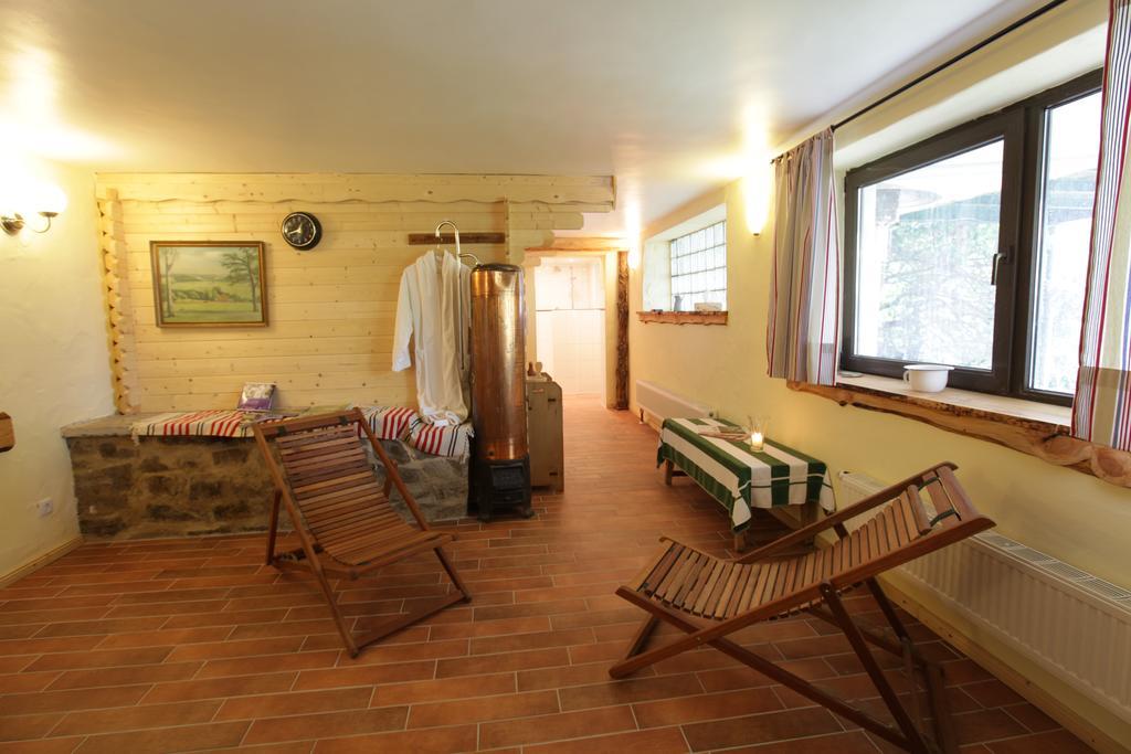 Gasthaus Zur Burgschaenke Aremberg Buitenkant foto