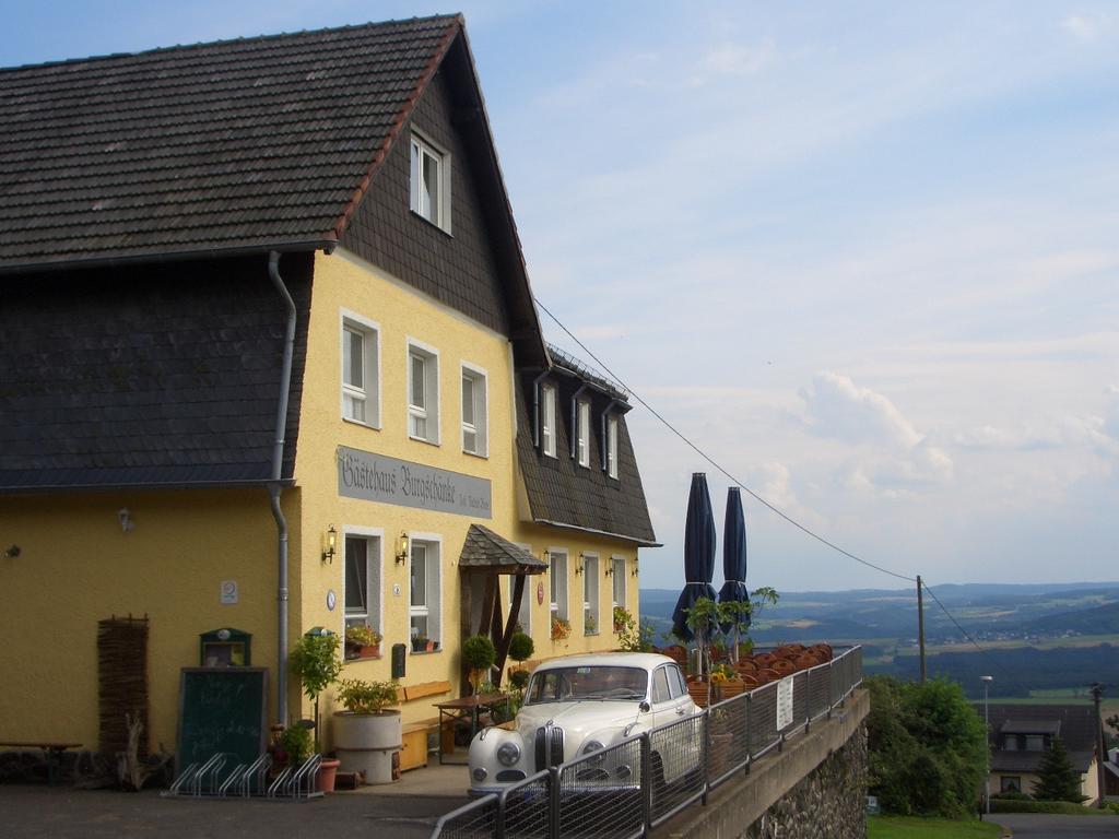 Gasthaus Zur Burgschaenke Aremberg Buitenkant foto