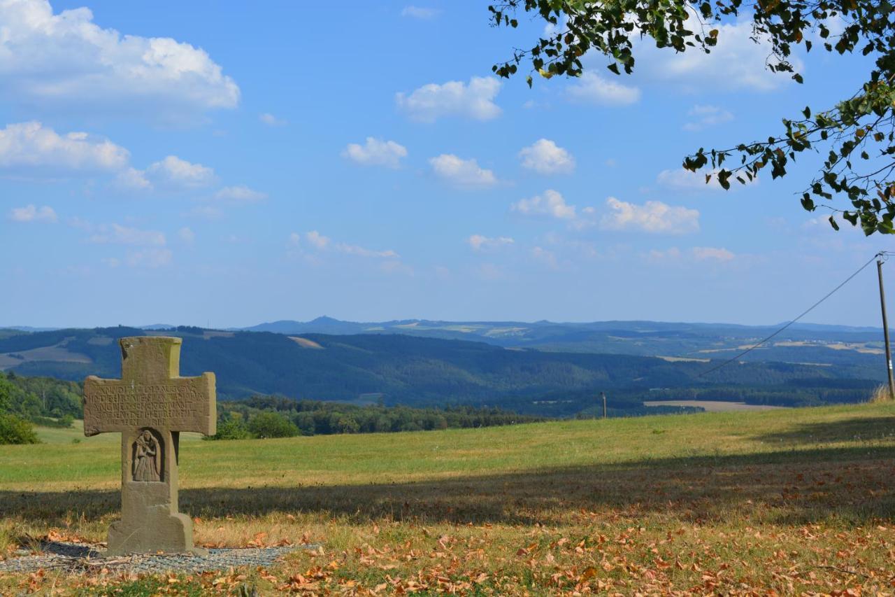 Gasthaus Zur Burgschaenke Aremberg Buitenkant foto