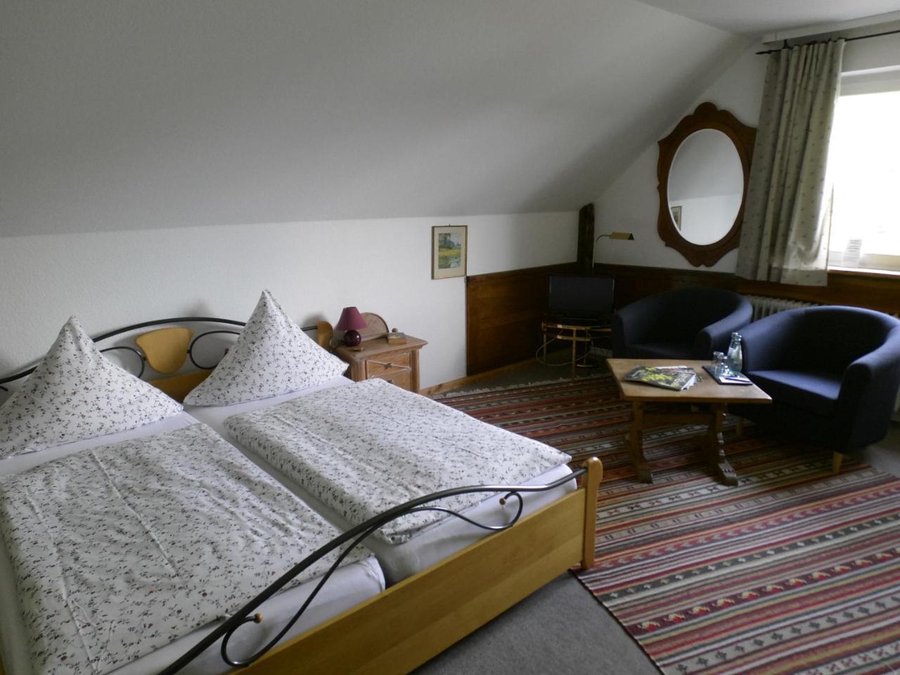 Gasthaus Zur Burgschaenke Aremberg Buitenkant foto